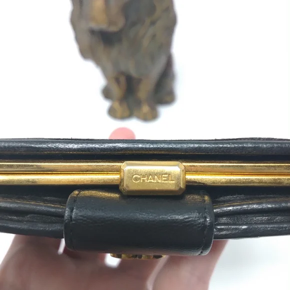 CHANEL Quilted Diamond pattern CC Gold Black Bifold Wallet with Chanel Box - Picture 7 of 17